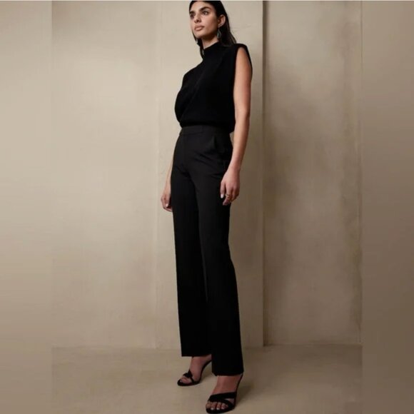 Banana Republic Logan Pant - Red - 8 - Like New - Picture 2 of 6